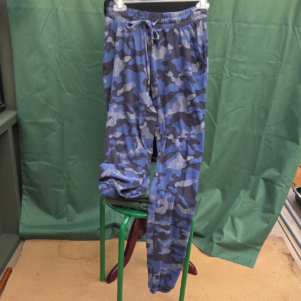 Hot Kiss Blue Camo Joggers